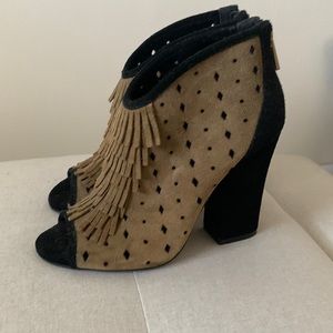 Jessica Simpson heels